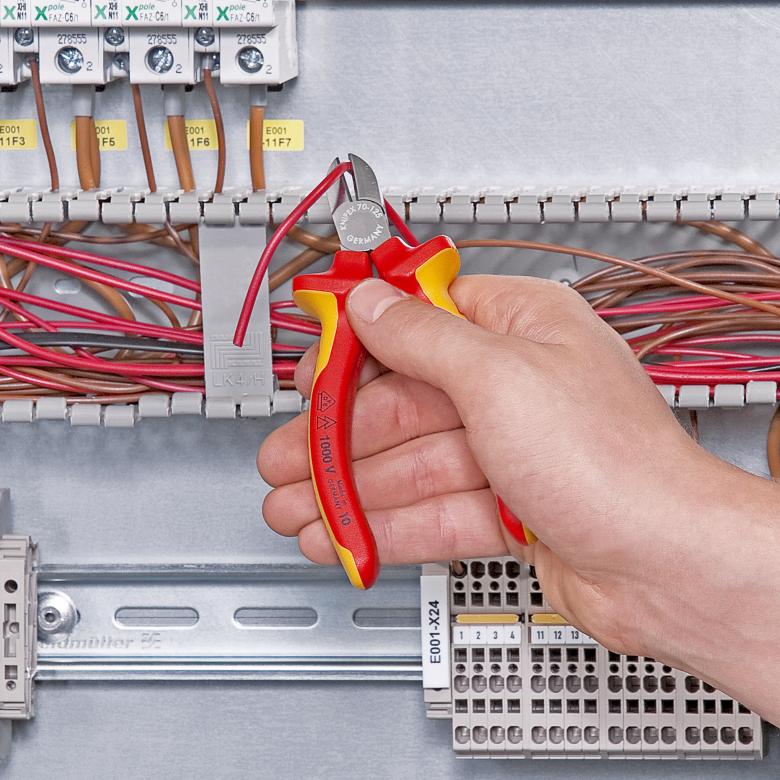 item-images-KLIJEŠTA BOČNE SJEČICE 125 mm 1000V KNIPEX 70 06 125-